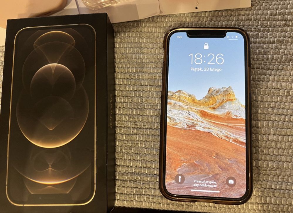 Iphone 12 pro gold