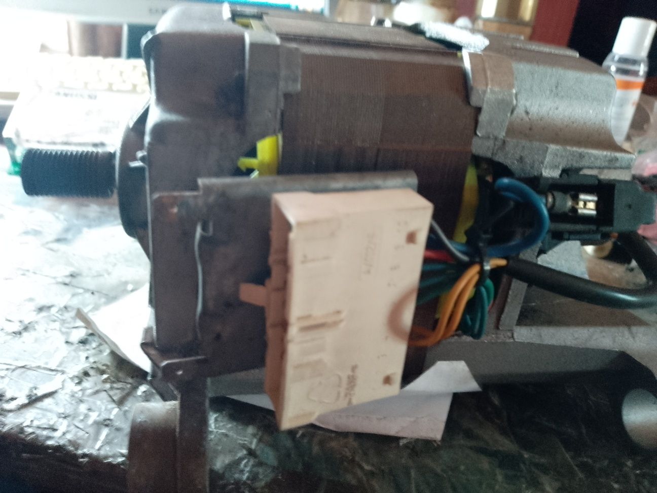 Електродвигун пральної машини Zanussi ZWH 2101.