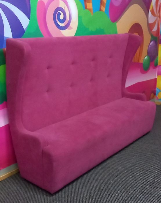 Диван интерьерный