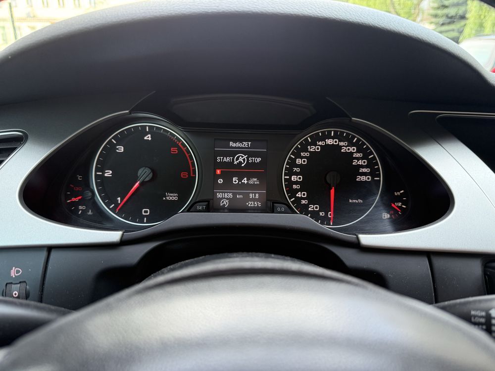 Audi a4 b8 2.0 TDI 2010 rok