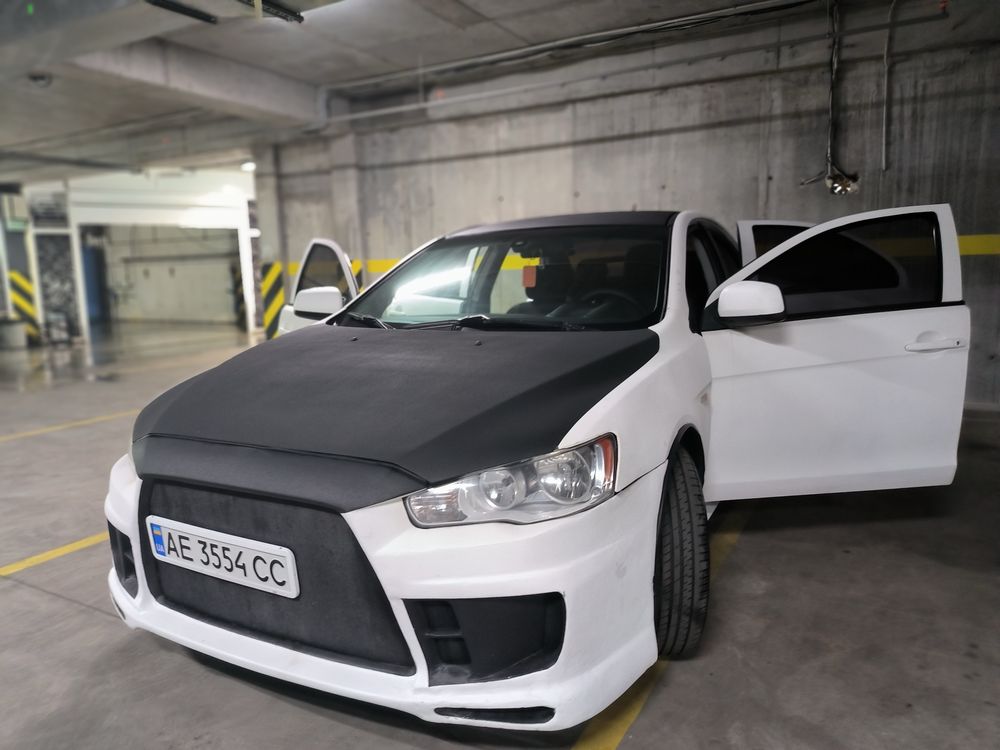 Mitsubishi Lancer X - 2007 года , объём 2.0