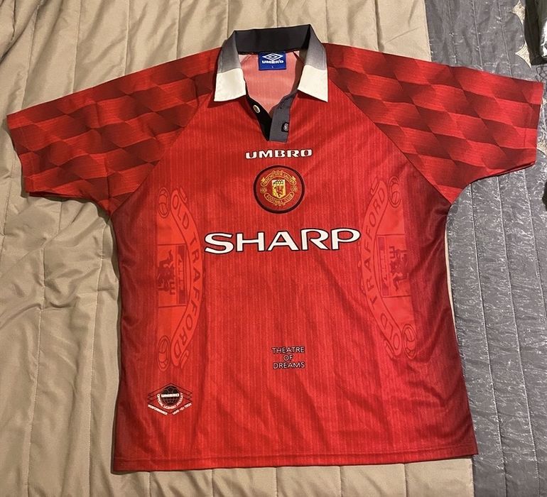 Camisola oficial antiga do Manchester United temporada de 1996-98