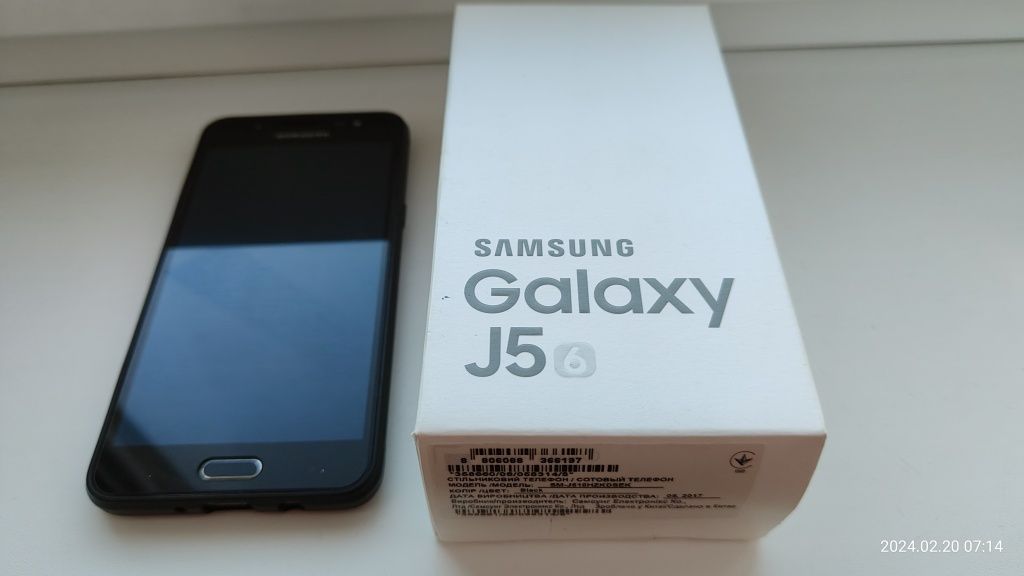 Продам смартфон Samsung galaxy J5 2016 2/16