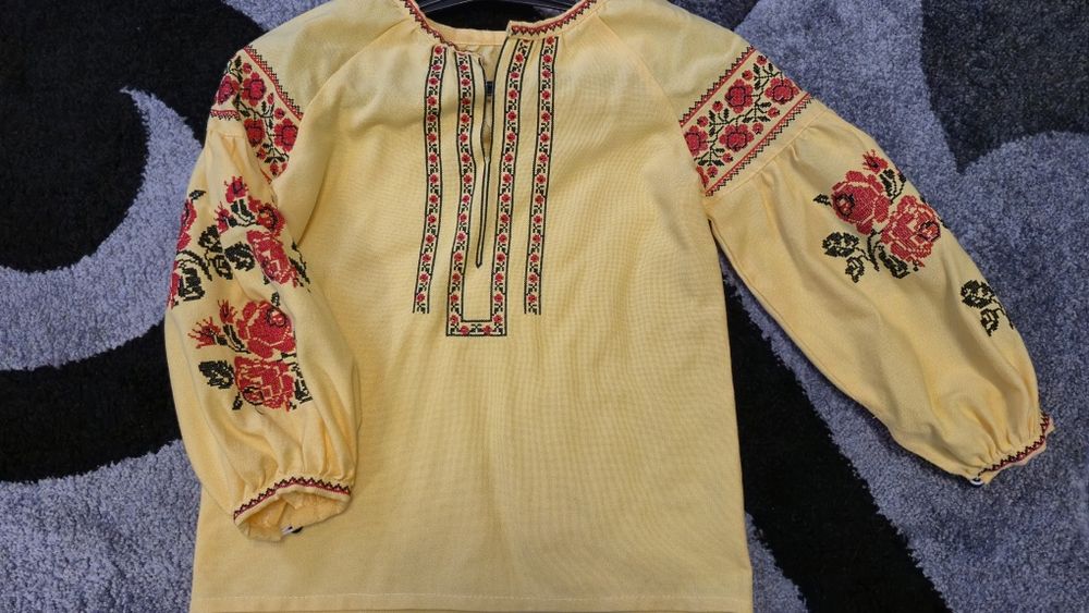 Вишиванка для дівчинки