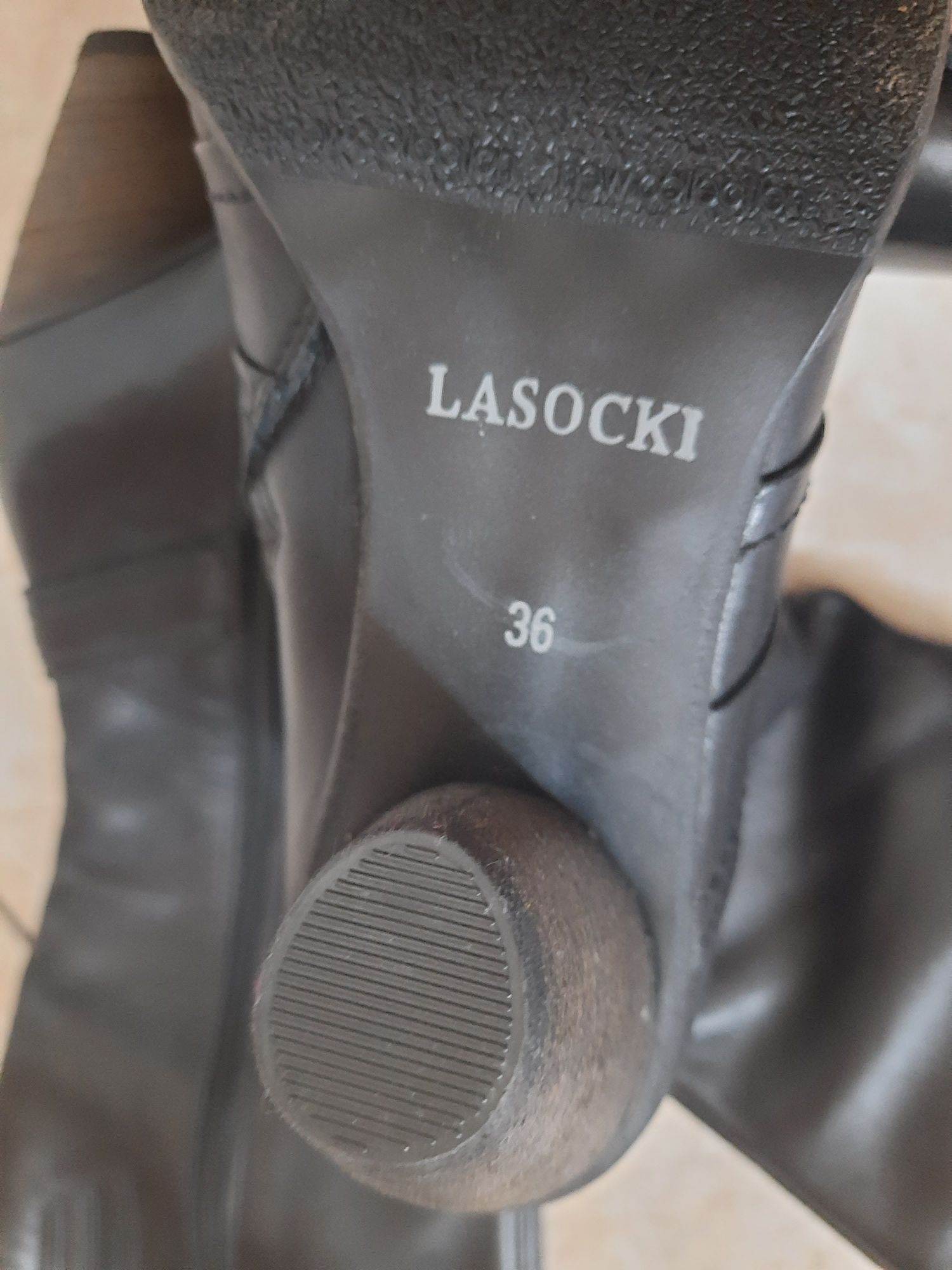Kozaki Lasocki roz 36