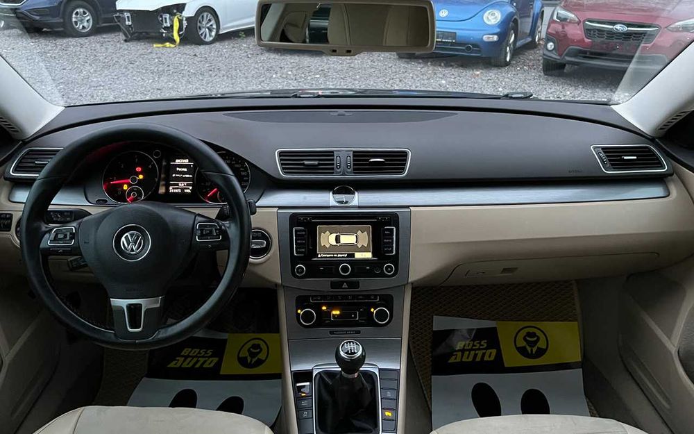 Volkswagen Passat 2011