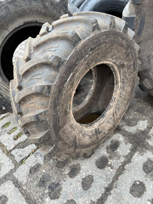 Opona 425/75r20 BKT Multiamax