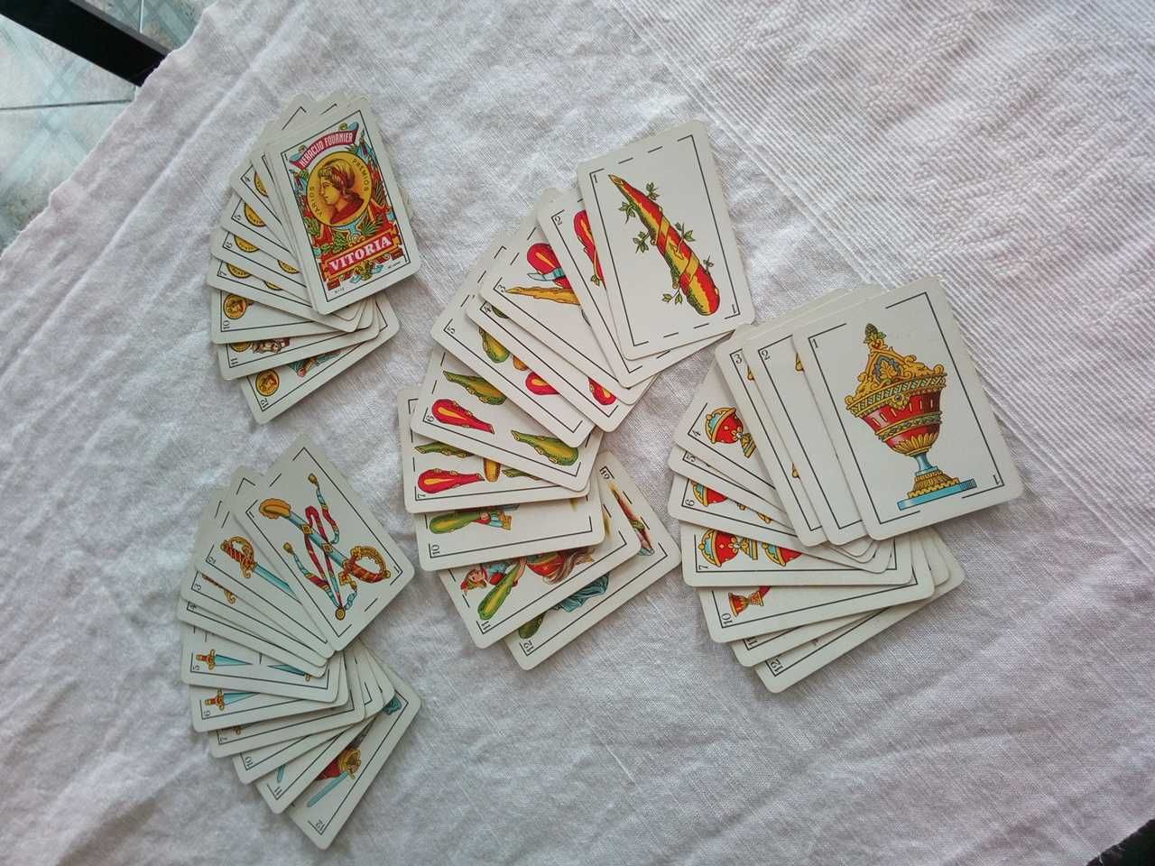 Baralho de 40 cartas espanholas de papel lavável- Heraclio Fournier