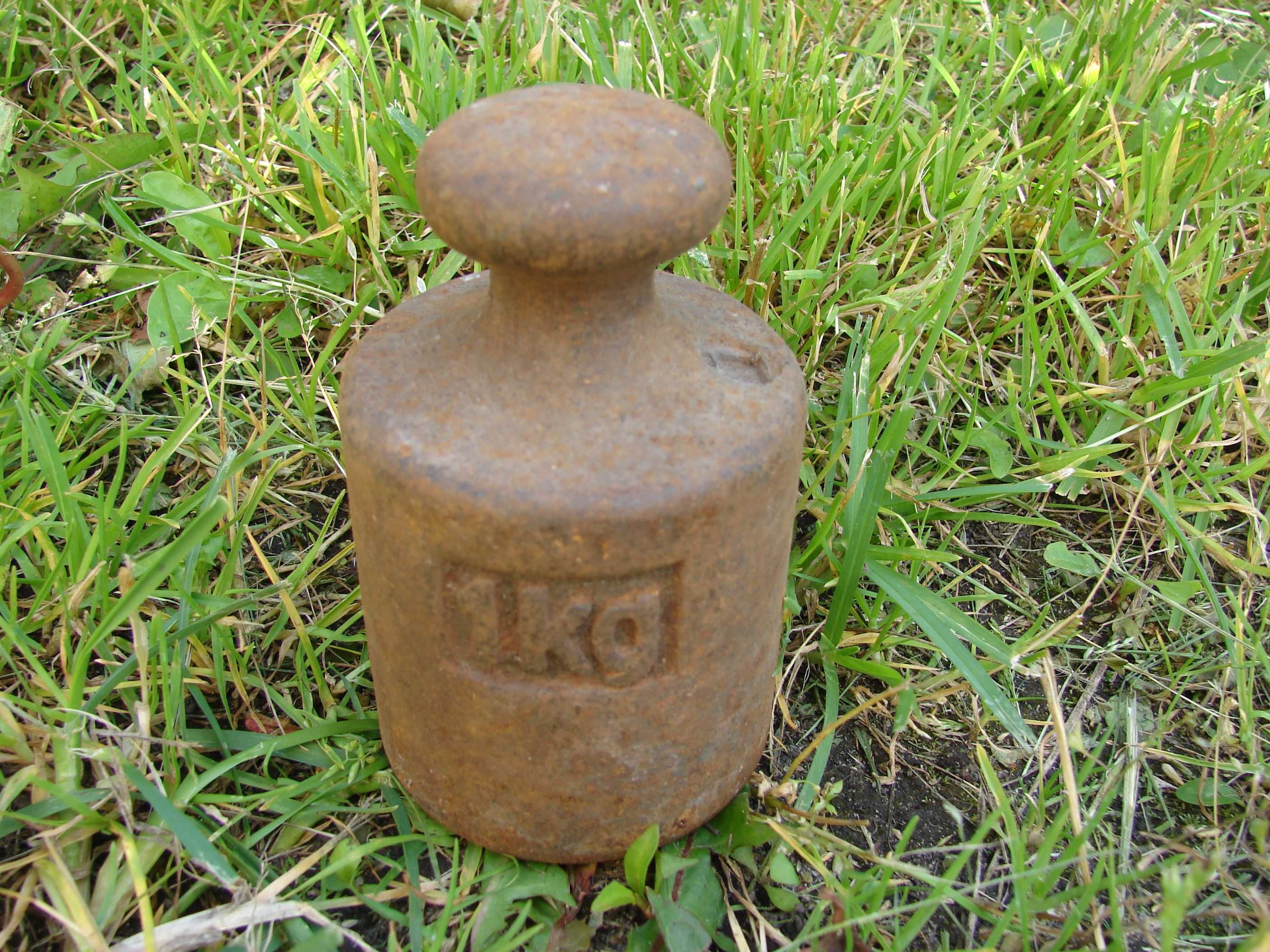 Stary odważnik żeliwny 1kg ciężarek