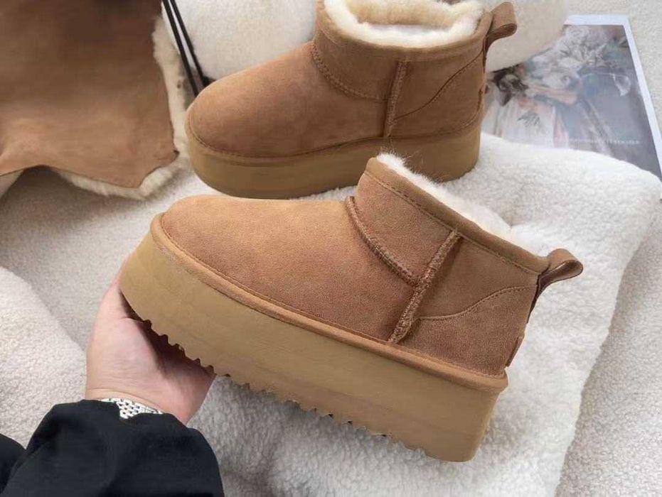 Buty płaskie UGG_Classic_Ultra_Mini_Platformie_R.40