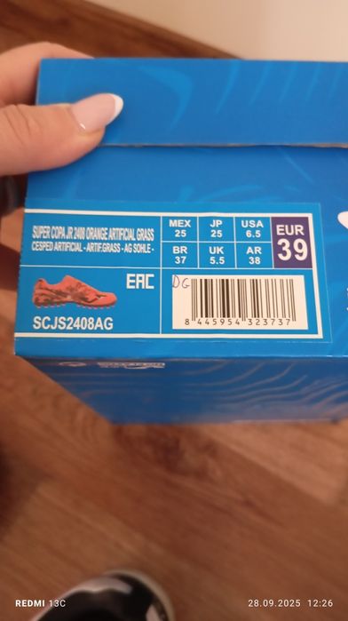 3 pary butów wszystkie rozmiar 39