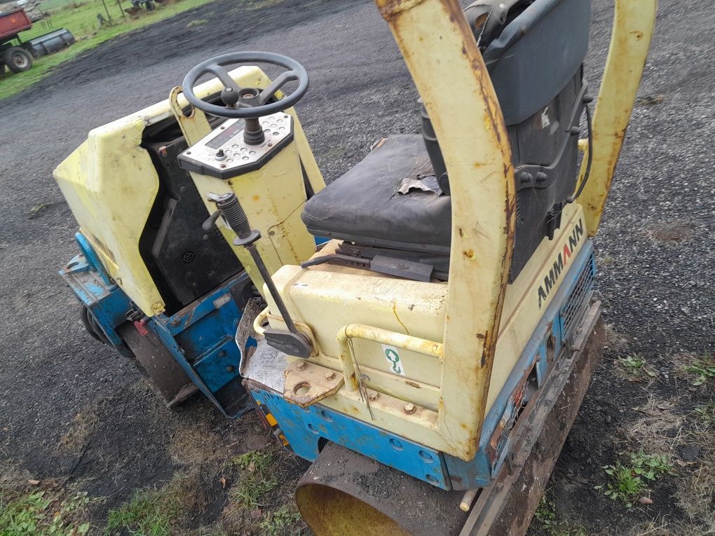 Walec drogowy AMMANN wal maly 1.8t