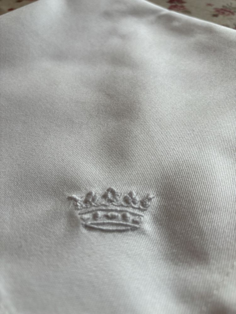 guardanapos bordados (coroa de marquês)