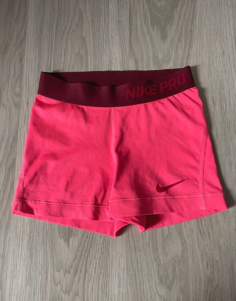 Spodenki szorty Nike Pro rozmiar XS jak kąpielówki