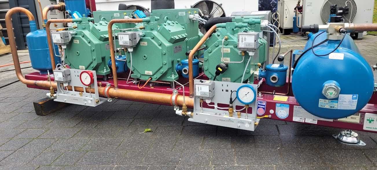 Zestaw sprężarek BITZER 4PES-10Y-40P 4EC-6.F1Y-40S 119,70 m 61 KW