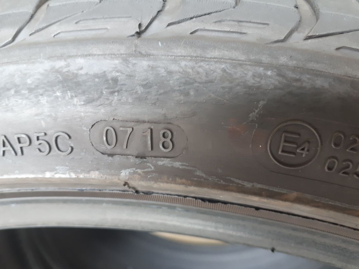 Dois pneus muito bons 225/40 r18 92W Delinte DH2