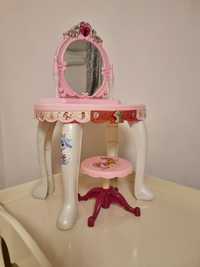 Туалетний столик для дівчинки іграшковий