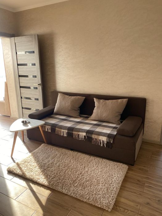 Продам двокімнатну квартиру Калинівка Фастівський райо ЖК. Калинатаун.