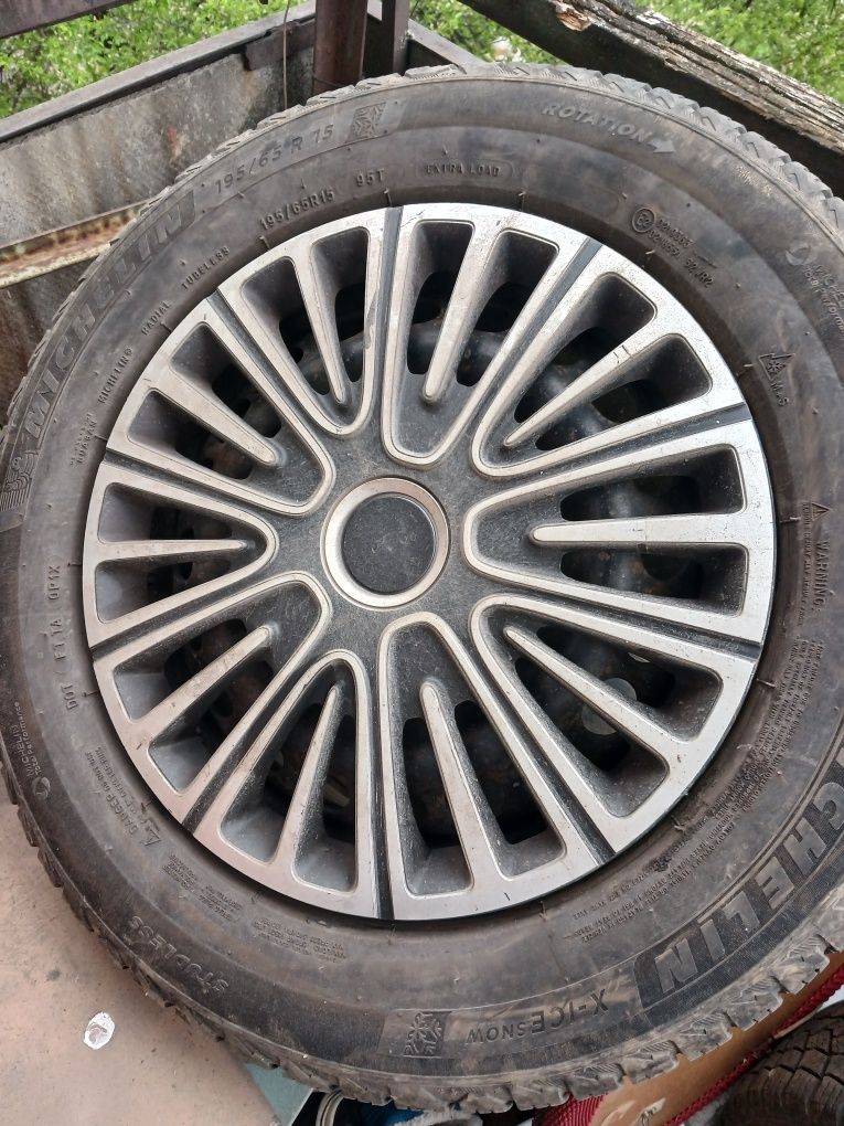 Колеса Michelin 195/65r 15 зима
