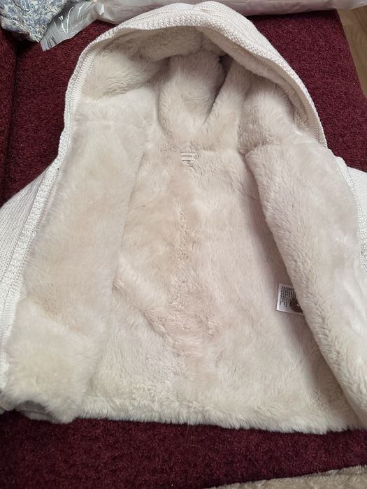 Зимові куртки для дівчинки