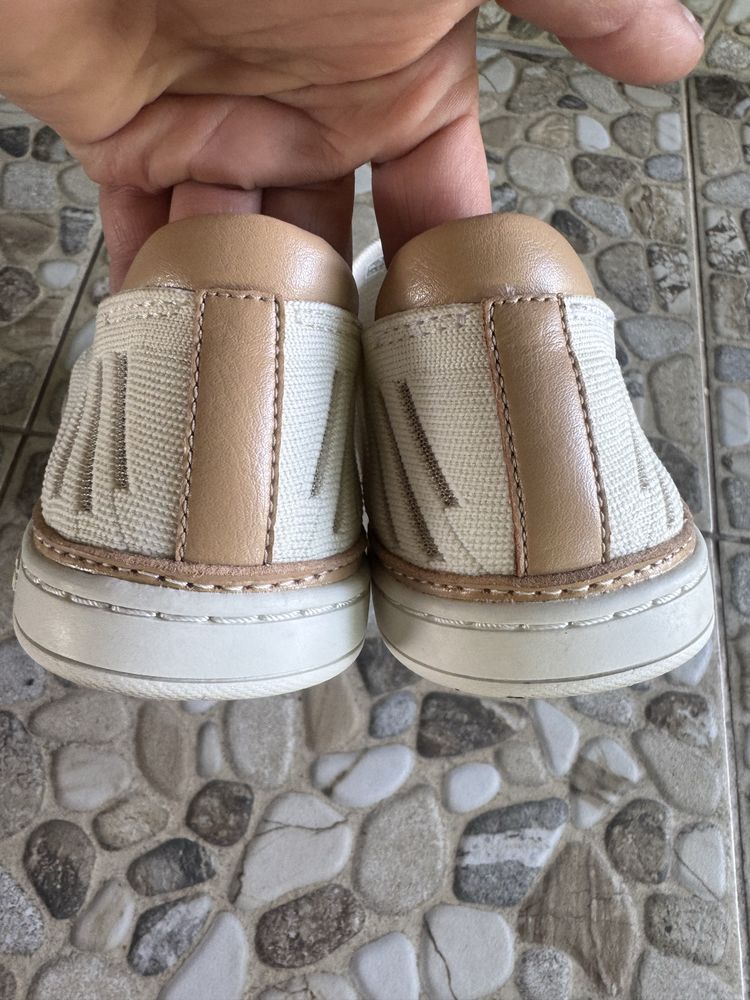 Жіночі мокасіни UGg