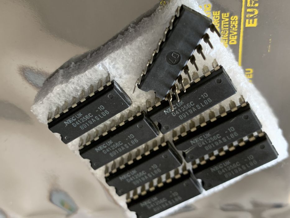 Kit DE 8 IC Memoria 41256 de 256kbit ( 4 x 64k ) pode substituir 4164