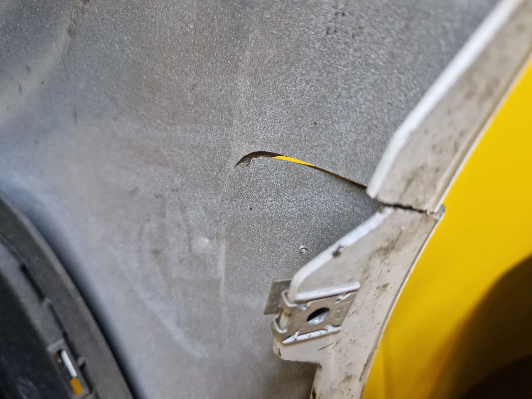VW UP GTI LIFT 16-  1S0807221F