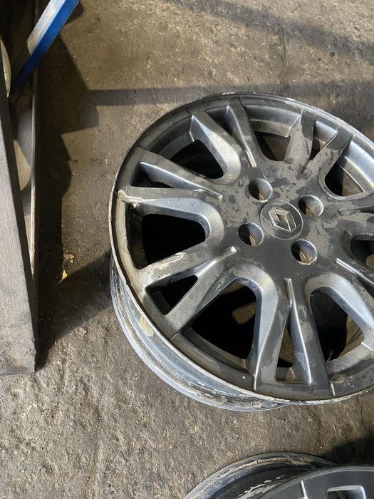 Продам родные диски r16 меган 2