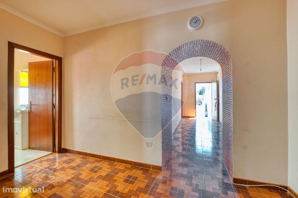 Moradia T5 para venda