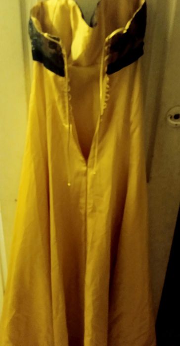 Платье вечернее.