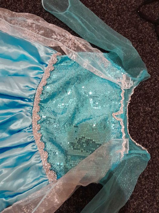 Платье Эльзы на принцессу