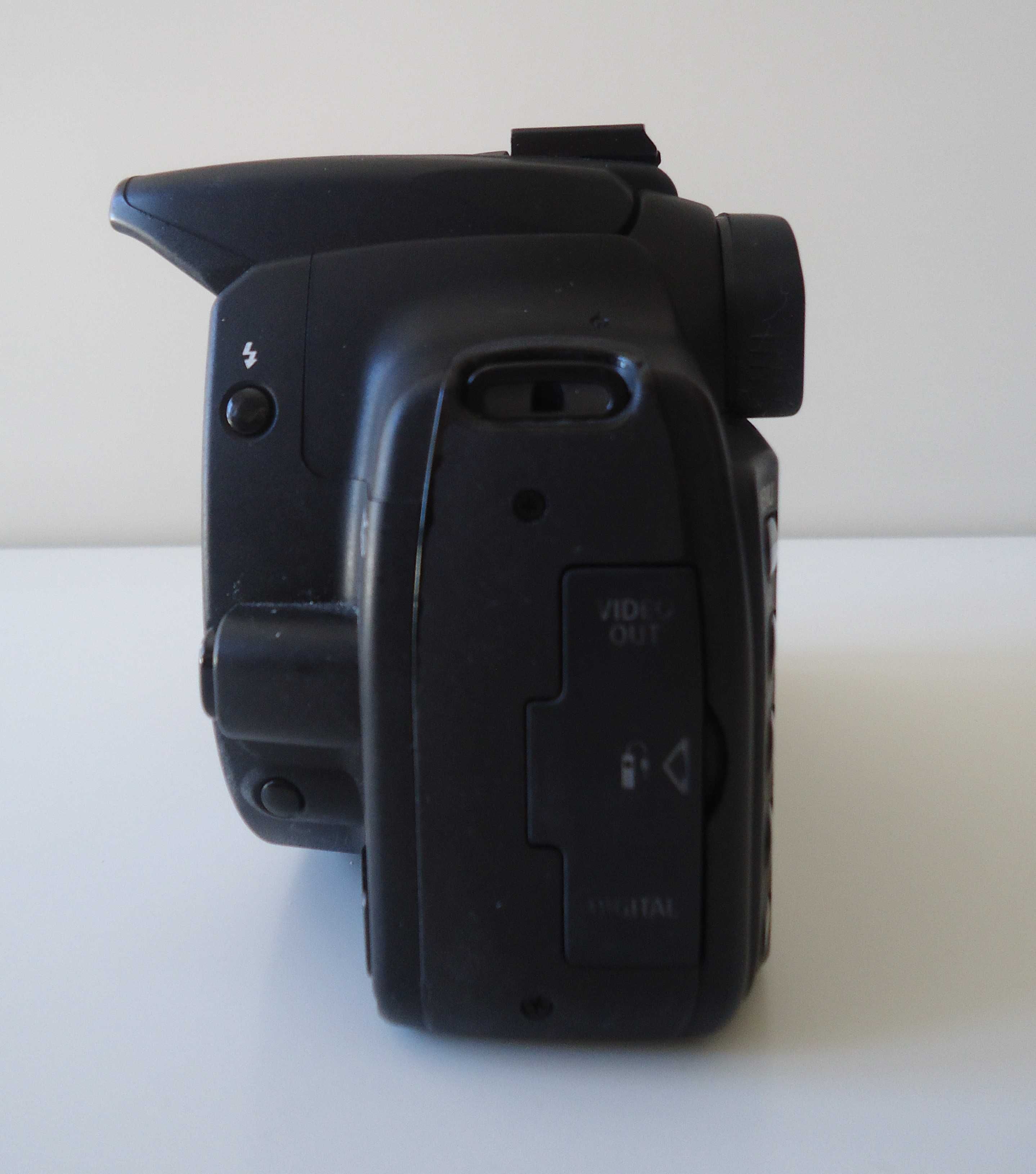 Canon  -  Máquina fotográfica reflex EOS 350D