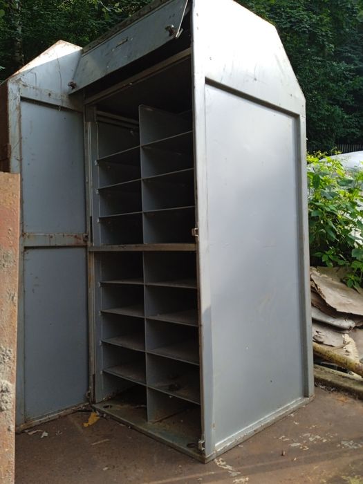 Шафа для інструменту шкаф з полками металевий