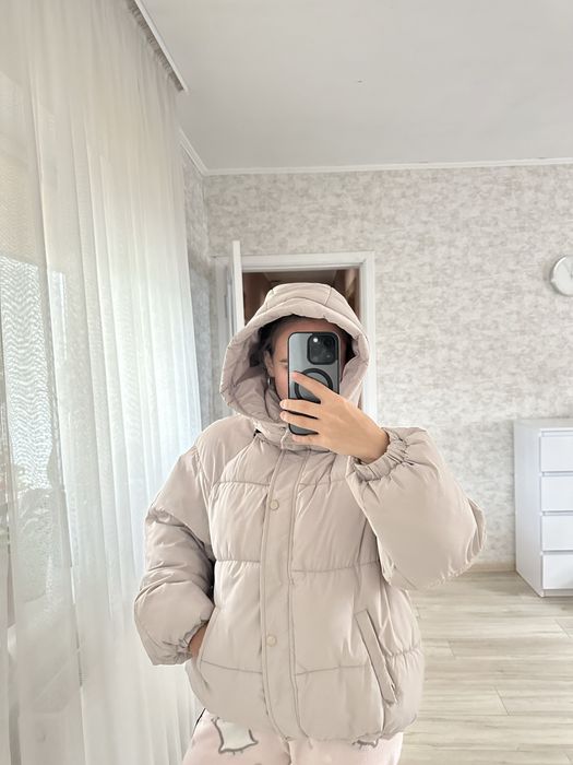 Жіноча зимова куртка