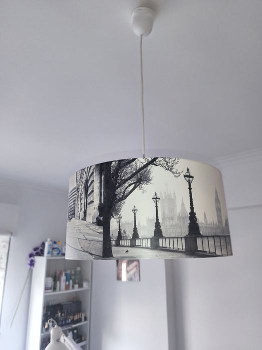 Candeeiro England+OFERTA lampada LED- IMIGRAÇÃO-Só para desocupar