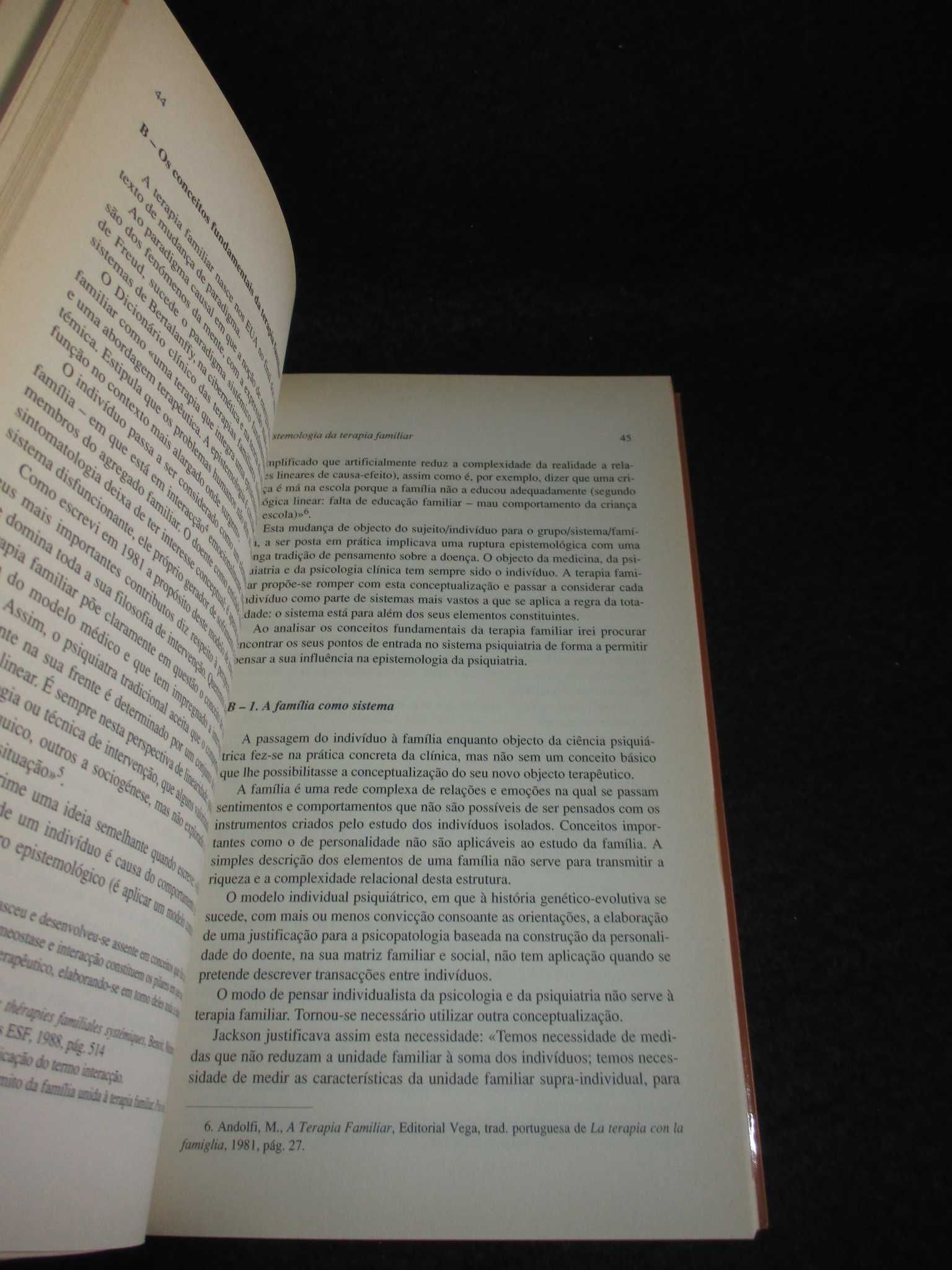 Livro Quem Sai aos Seus José Gameiro