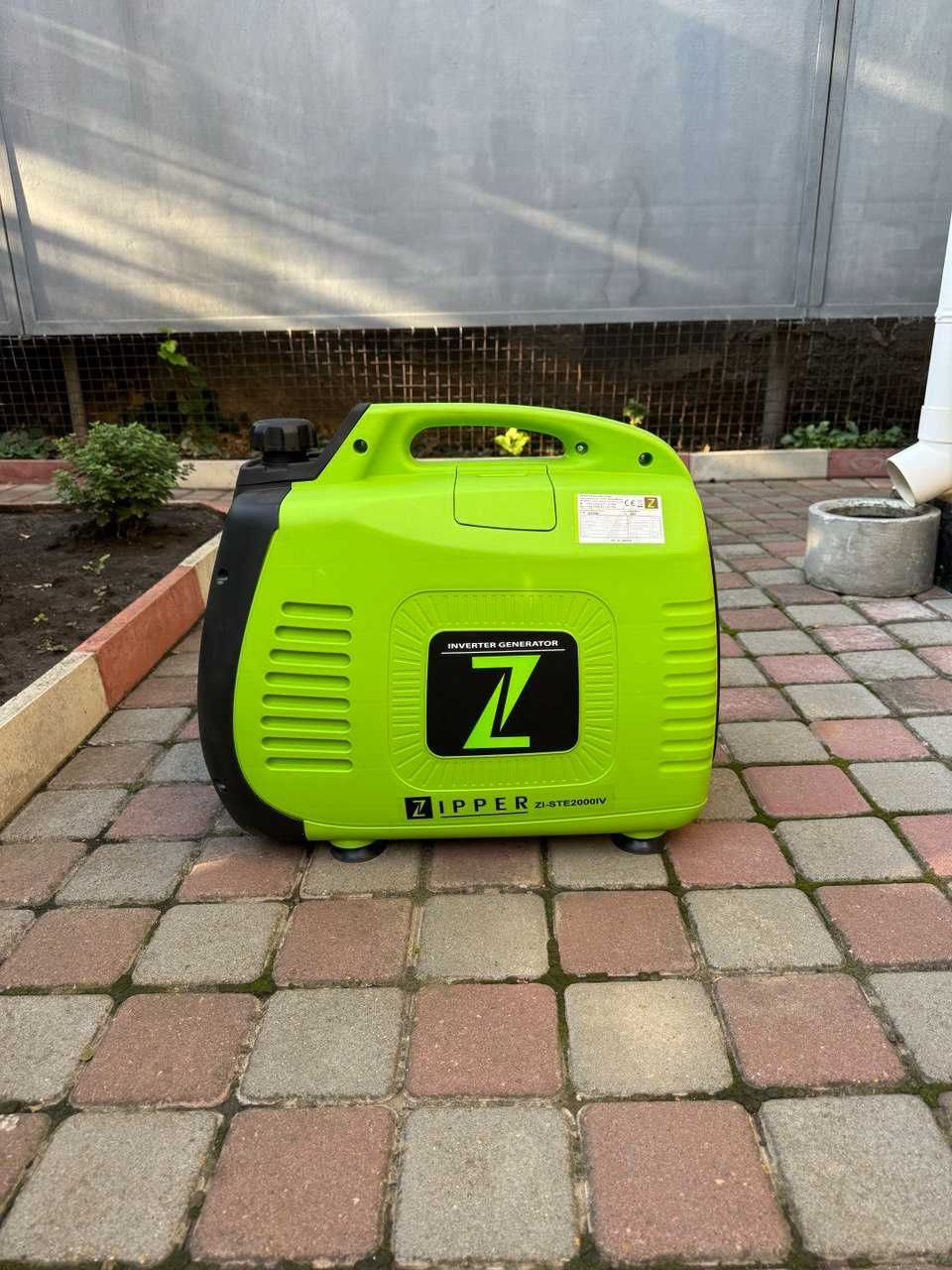 Інверторний генератор Zipper ZI-STE2000IV