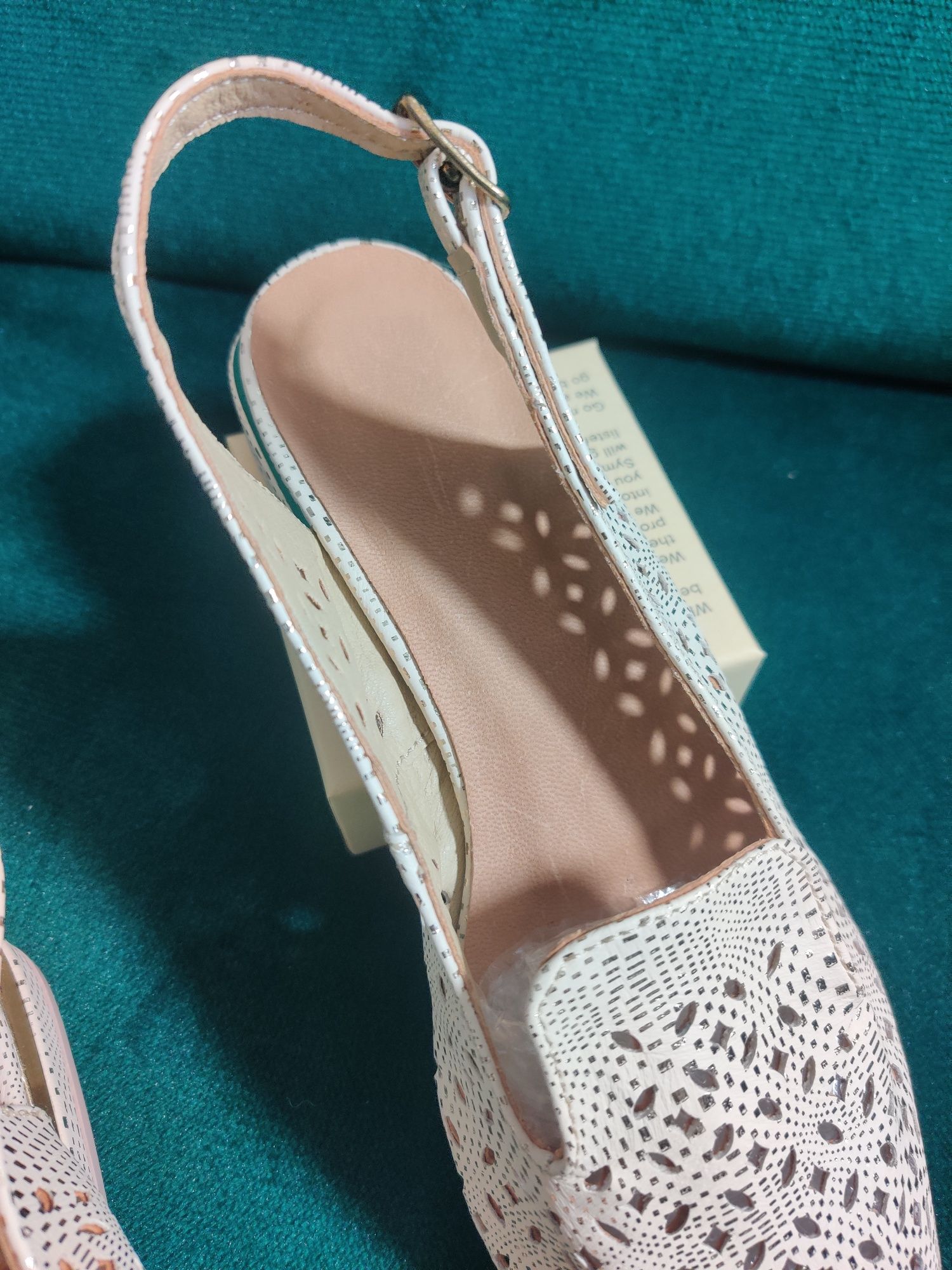 Nowe SKÓRZANE Buty roz. 36 Eleganckie sandałki na lato Wygodne