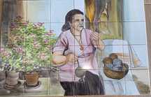 Azulejo / Painel decorativo pintado à mão - Tecedeira - 24 peças