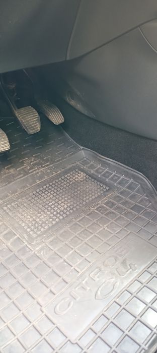 Citroen C4 (Сітроен С4) у доглянутому стані