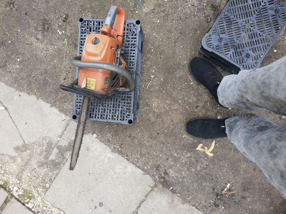 Piła spalinowa demon