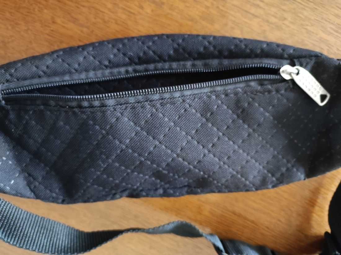 nerka etui saszetka na pas torba biodrowa de luxe  zasuwana modna