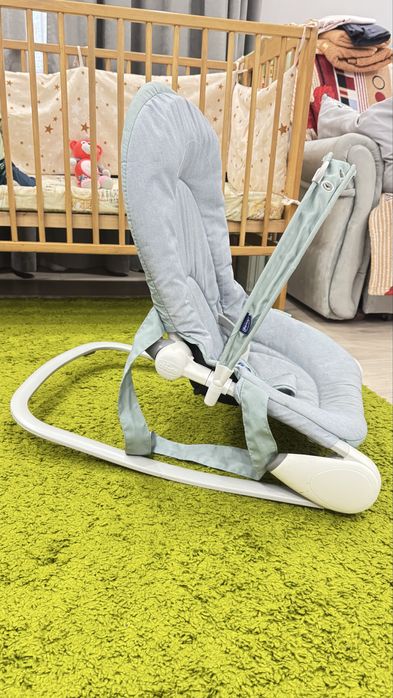 Крісло-гойдалка шезлонг Chicco Hoopla