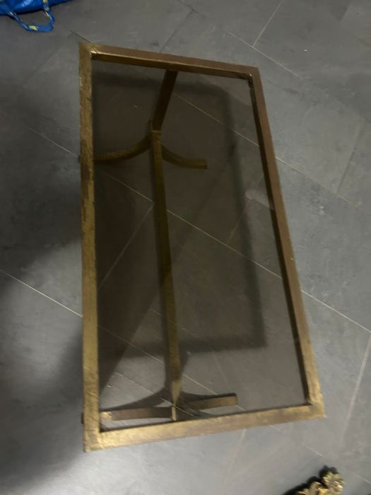 Mesa de centro, com tampo em vidro