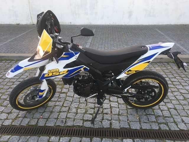 UM DSR 125 SM como nova