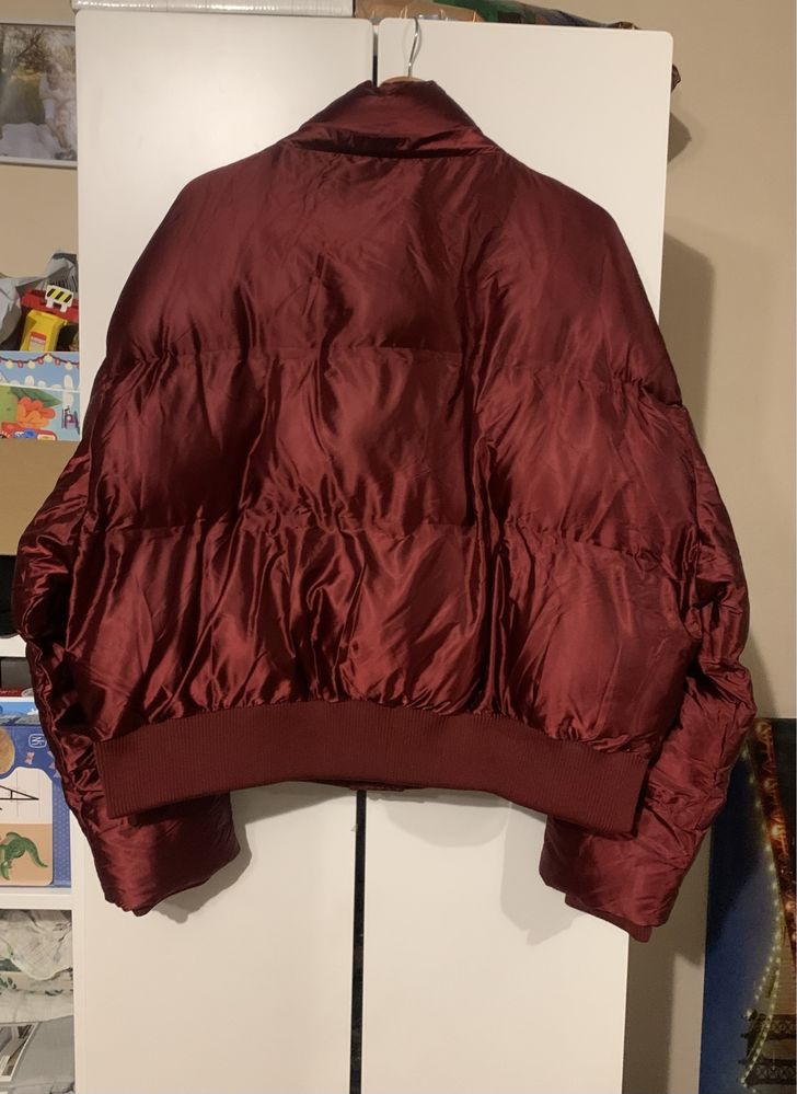 Krótka puchowa kurtka oversize