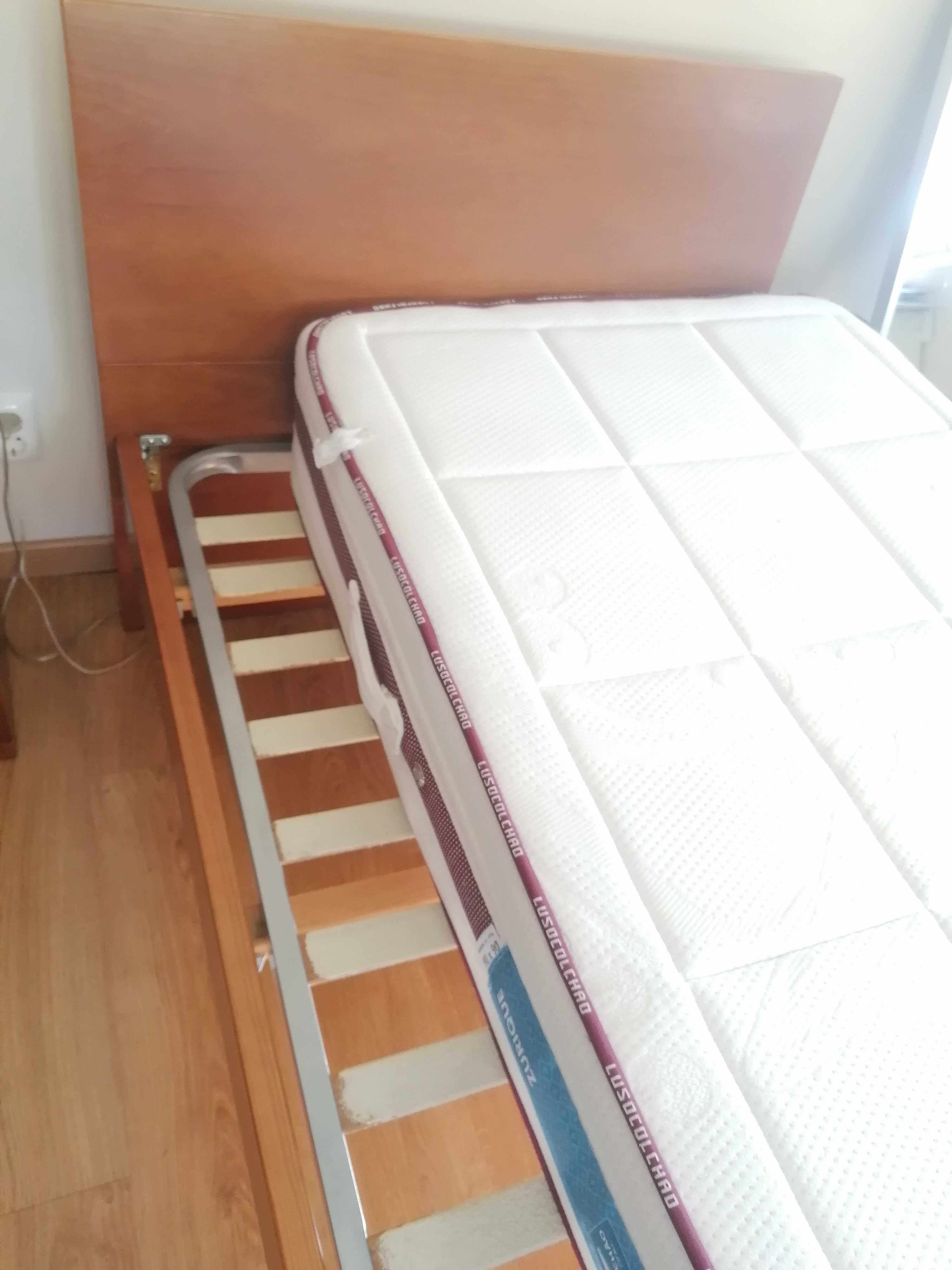Cama quarto individual