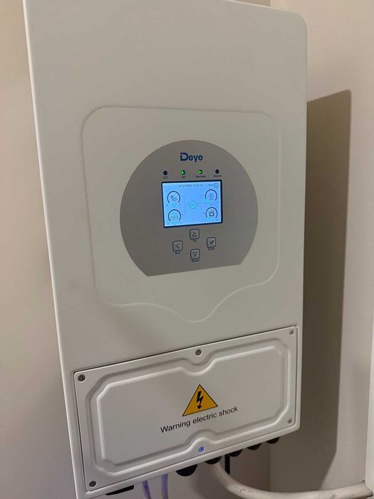 2-кімнатна ЖК Desna Residence зАВТОНОМНИМ ЖИВЛЕННЯМ 8 kW ІНВЕРТОР Deуe