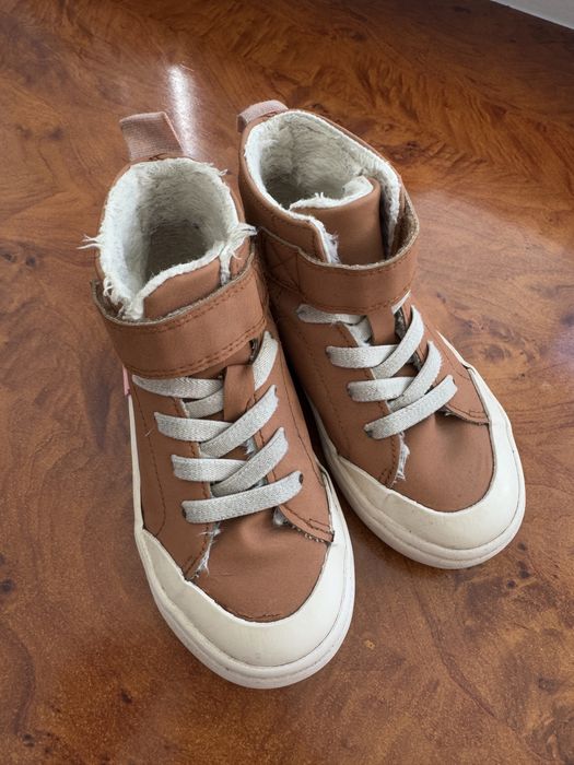 Кросівки H&M на дівчинку утеплелі