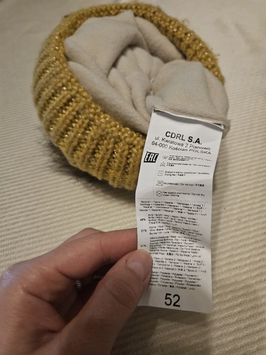 Czapka firmy Coccodrillo 52 żółta